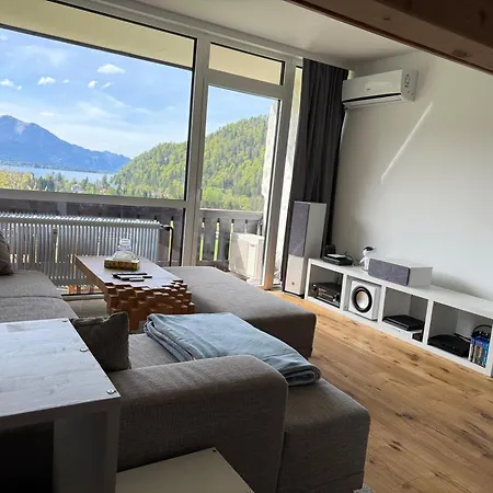 Kuscheln Im Hochbett Mit Seeblick